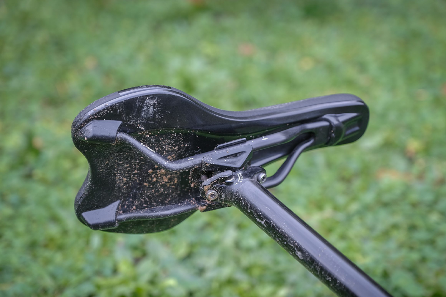 BikeYoke Sagma Lite Carbon 169g lightweight mountain bike saddle